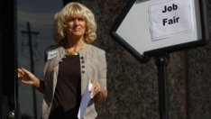 Новите молби за помощи за безработни в САЩ неочаквано се увеличиха