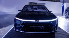 Борсовият дебют на електромобилната надежда на Тайван завърши с ценови спад