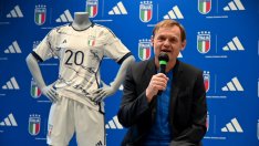 Adidas сви значително дивидента си, докато се опитва да изплува от кризата