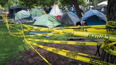 Оправдан ли е „санитарният кордон“ около крайнодесните?