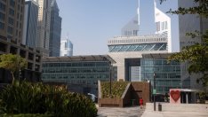 Финансовият център на Дубай привлича рекорден интерес от хедж фондове и мениджъри на богатство