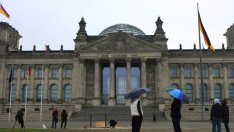 Бундестагът намери начин как Германия да подкрепи програмата за облигации на ЕЦБ