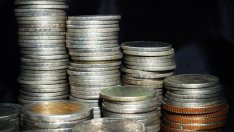 Какво се случва в икономиката, когато се вдига минималната заплата