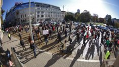 Кой подхранва антиваксърски нагласи на Балканите?