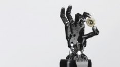 Мъск изстреля пазарната стойност на криптовалутите до нов рекорд