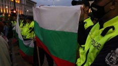 Политолози: Протестите показаха, че старото делене на дясно и ляво не работи