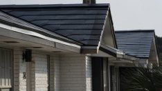 Соларният покрив на Tesla представлява важна част от плановете на Илон Мъск