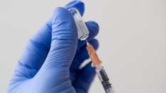 Тестване, проследяване, ваксиниране - новият протокол на ЕС срещу коронавируса