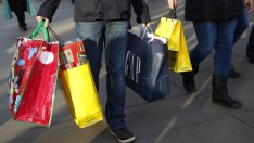 Потребителските разходи на Острова отчитат първия си годишен спад от пет години