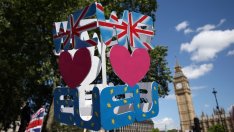 Две години след гласуването за Brexit Обединеното кралство е дълбоко разделено