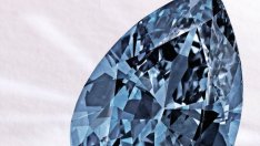 Sotheby's постави световен рекорд с продажбата на син диамант