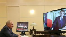 Макрон и Путин: Напрежението трябва да бъде деескалирано