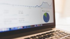 Неспирният растеж на интернет рекламата