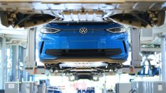 Европейската автоиндустрия ще си вкара автогол, ако принуди ЕК да разхлаби целите за емисиите