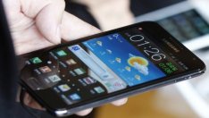 Samsung надминава очакванията за приходи и печалба