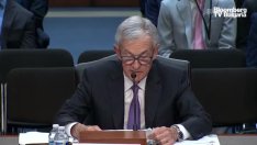 Фед: Продължаваме да взимаме решения за паричната политика среща по среща