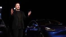 Tesla превърна 2020 г. в крайъгълен камък за автомобилната индустрия в САЩ