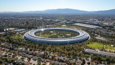 Apple отлага дебюта на самоуправляващия си електромобил за 2026 г.