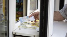 Разликата в заплащането на жените и мъжете в България пада до 13,5%