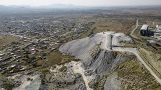 Отливът при електромобилите подкрепя дефицита на пазара на платина