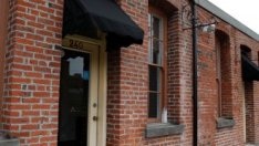 Близо 70 хил. британци са се възползвали от отмяната на гербовия налог