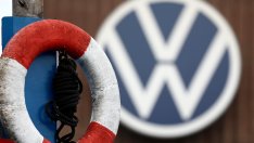 Какво тласна европейската автомобилна индустрия към екзистенциална криза?