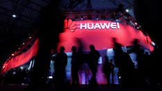 Google спира актуализациите на Android за Huawei?