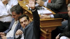 Гръцкият парламент гласува "за" мерките, изисквани от кредиторите