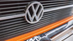 Заради новите правила за емисиите Volkswagen отчете спад на продажбите 