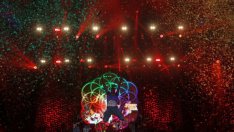 Coldplay предлагат да гледате на живо техен концерт... с виртуална реалност