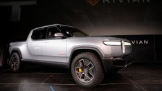 Amazon инвестира в американски производител на електрически пикапи