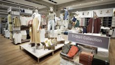 Търсенето на ежедневно облекло подкрепя собственика на Uniqlo