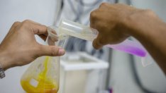 ЕК: Не наливайте само пари, създайте условия за наука