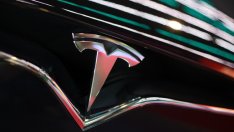 Tesla: Рекорд, рекорд, рекорд и изненадваща прогноза 
