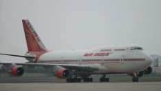 Air India затъва в дългове