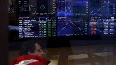 Водещият борсов индекс в Хонконг падна под 20 000 пункта