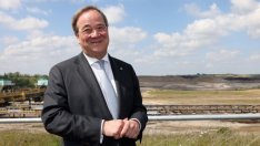 Наследникът на Меркел предпочита коалиция със Свободните демократи