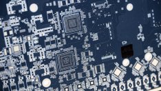 Foxconn и Intel ще разработят съвместно инфраструктура за изкуствен интелект
