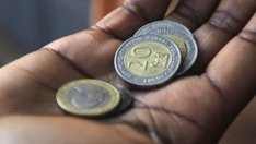 Време ли е за африканските държави да се отърват от валутния васалитет?