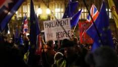 Британският парламент отхвърли поправката за предотвратяване на Brexit без сделка*