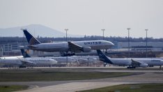 САЩ предлагат спасителен пакет за авиокомпаниите в размер на 58 млрд. долара