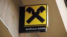 Raiffeisen Bank с ръст на печалбата, но без решение за руската дъщерна банка