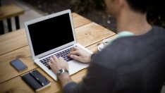 Младите британци се чувстват най-неудовлетворени на работното си място 