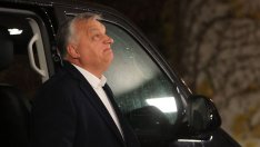 Виктор Орбан изглежда готов да пусне помощта за Украйна - извивайки отново ръцете на ЕС