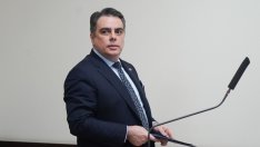 Асен Василев: Можем да говорим за коалиция, когато имаме независими регулатори