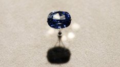 Пръстен със син диамант се очаква да достигне цена от 25 млн. долара на търг