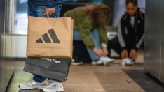 След ръста на печалбата Adidas планира обратно изкупуване на акции за 1 млрд. евро