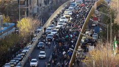 Тръмп заплаши с намеса в Иран, ако властите продължат със стрелбата по протестиращи