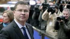 Валдис Домбровкис: На Кругман му е трудно да признае, че сгреши