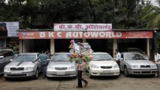 Лидерът при онлайн търговията с употребявани коли в Индия набира 350 млн. долара